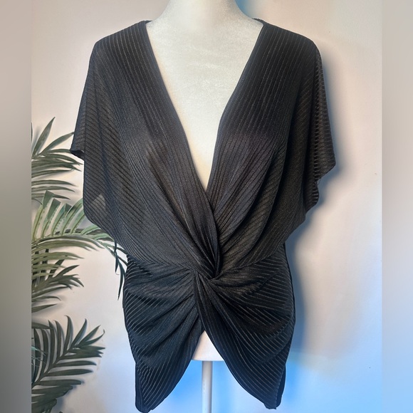 privy Tops - Privy Women’s Black Ribbed Sheer V-Neck Top/Blouse Msrmnts in Photos